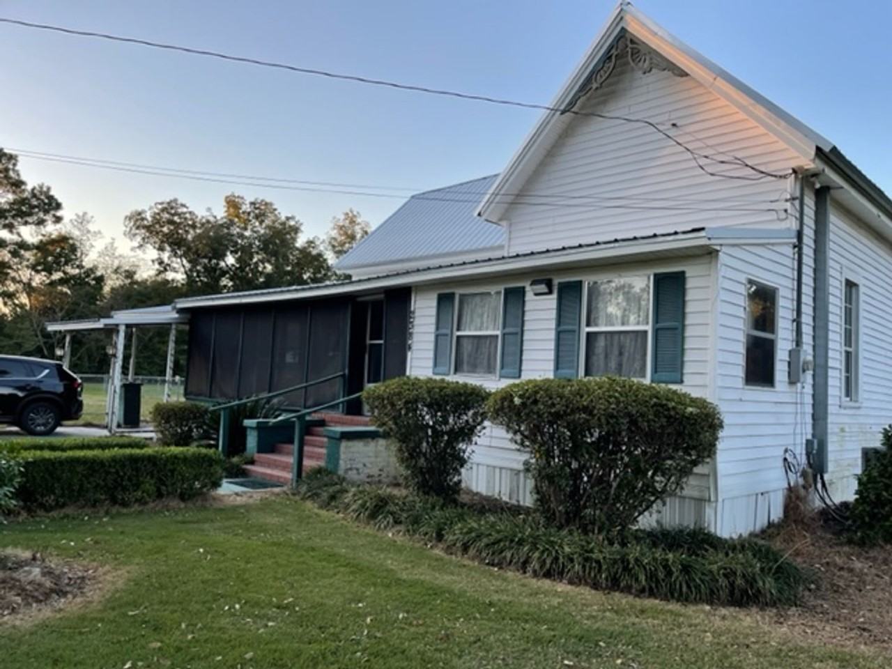 2384 Highway 2 - Photo 2 of 13