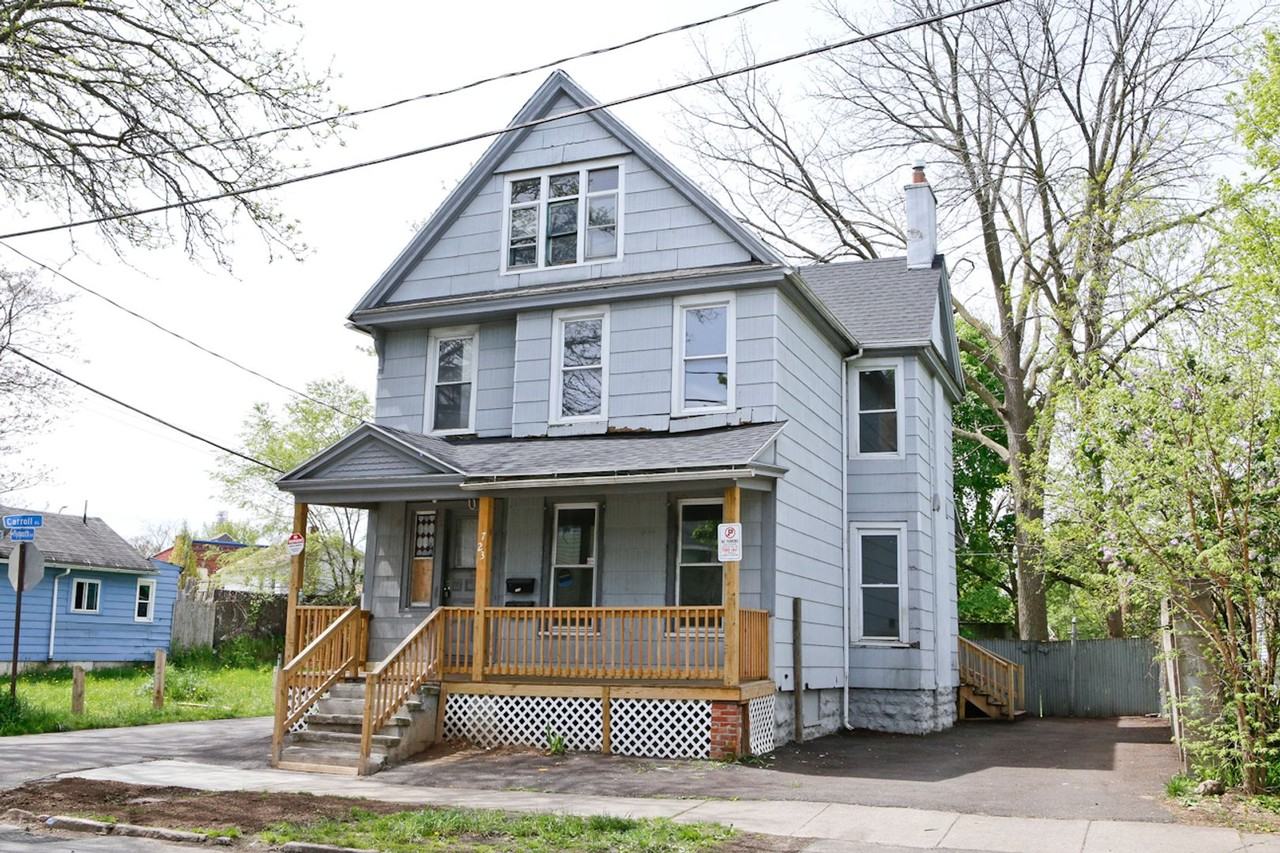 723 N Plymoth - Photo 2 of 24