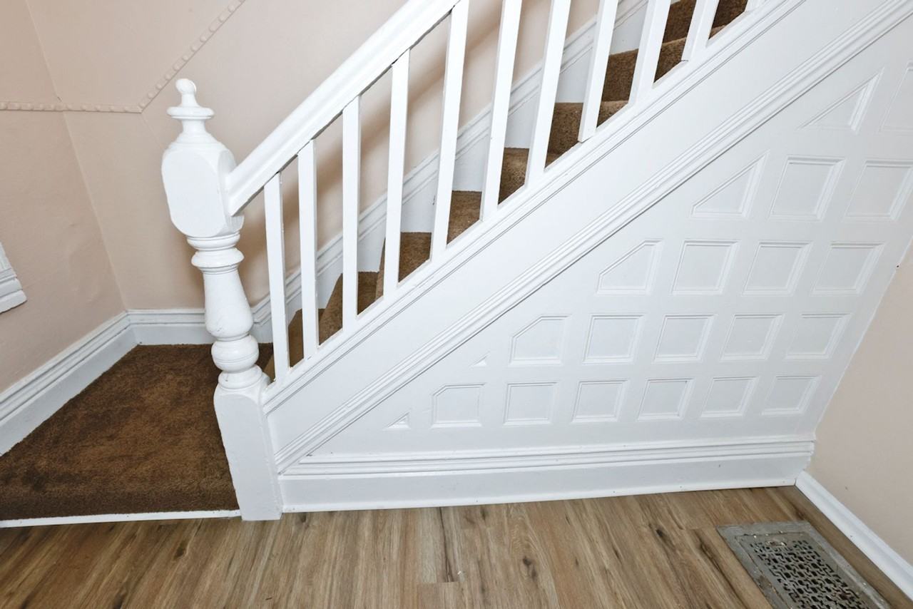 723 N Plymoth - Photo 3 of 24