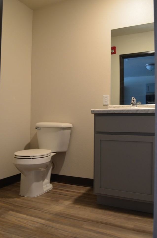 Park West apartments - Photo 4 of 7