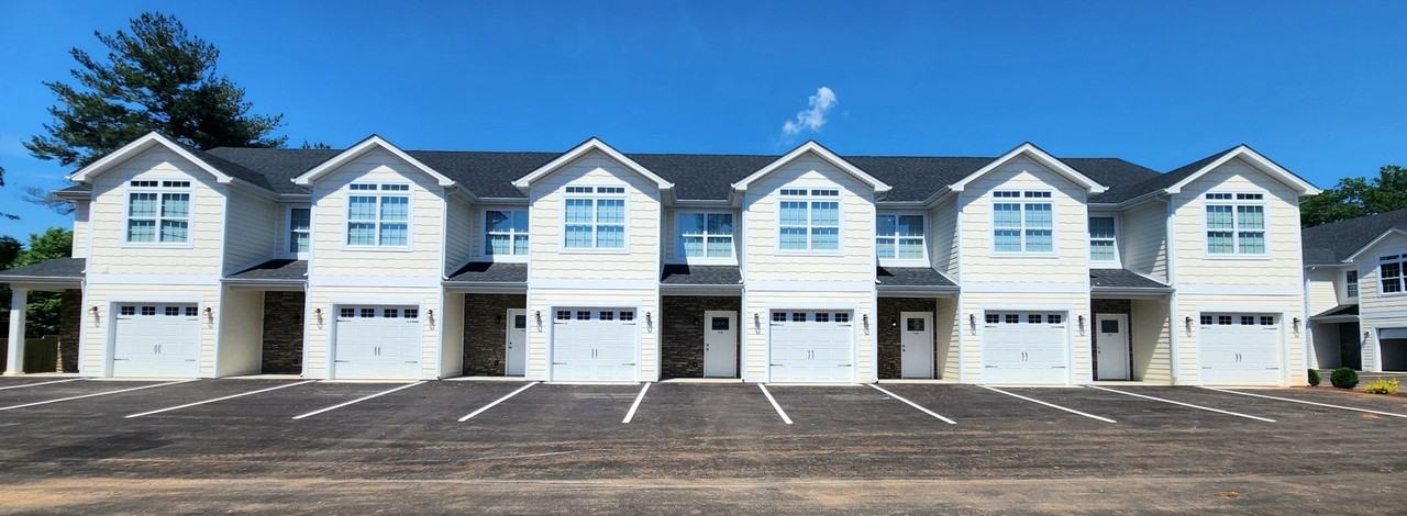 Summerland Townhomes - Photo 2 of 19