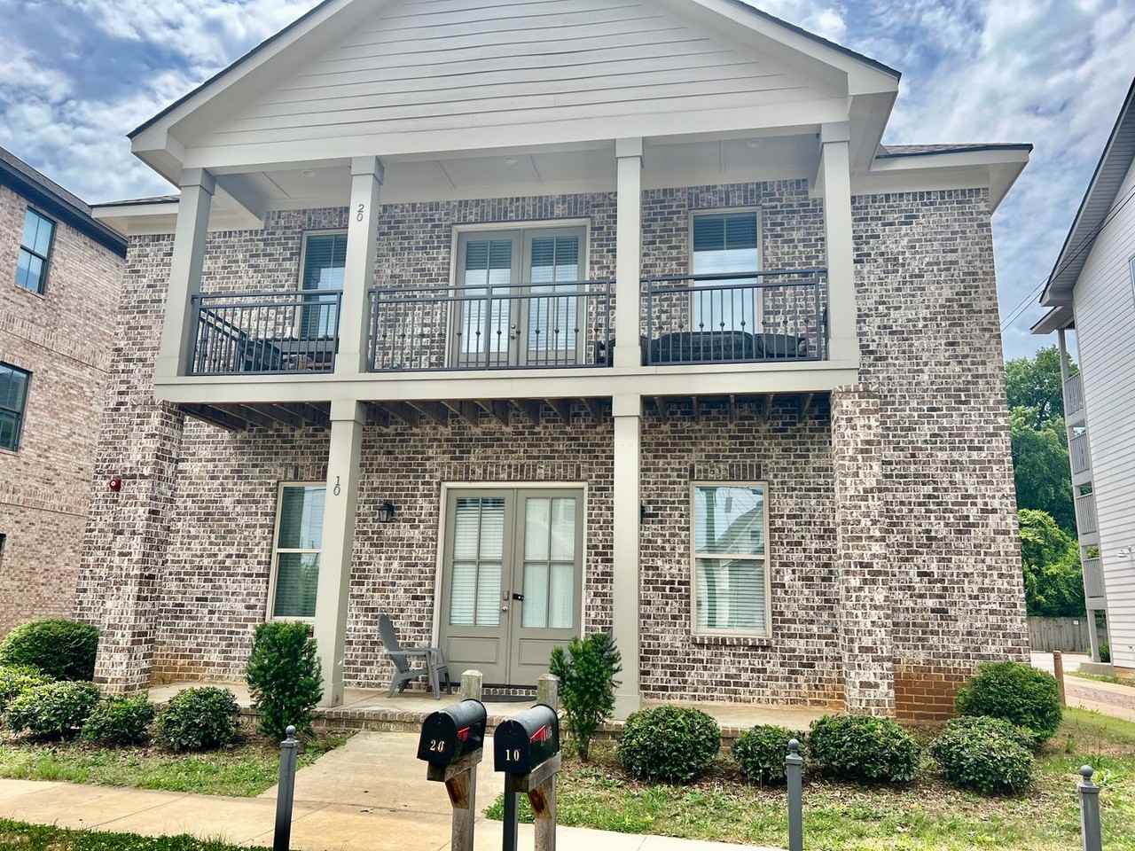 1415 6th St #20 - Photo 3 of 3