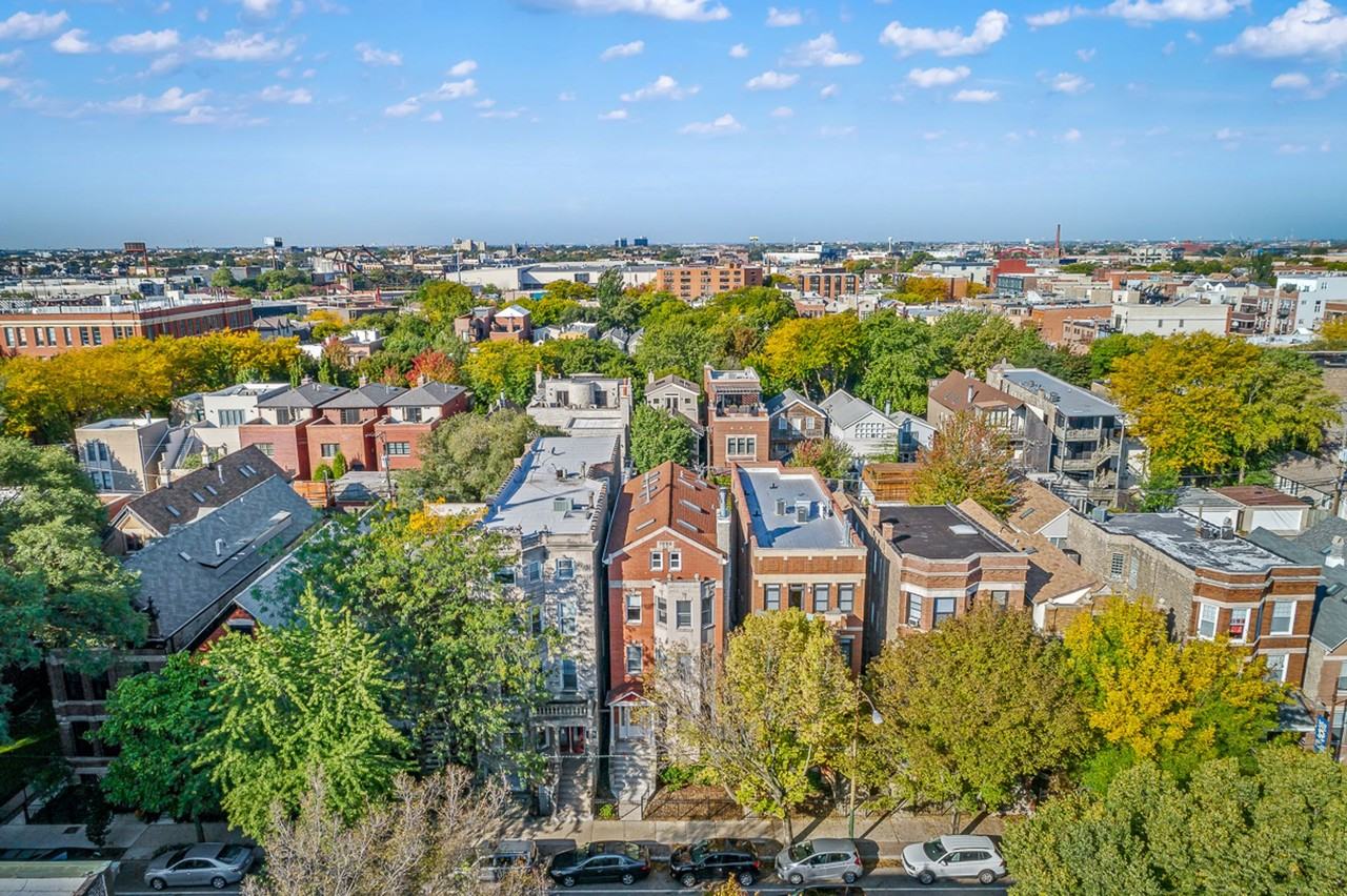 2320 N. Southport - Photo 3 of 6