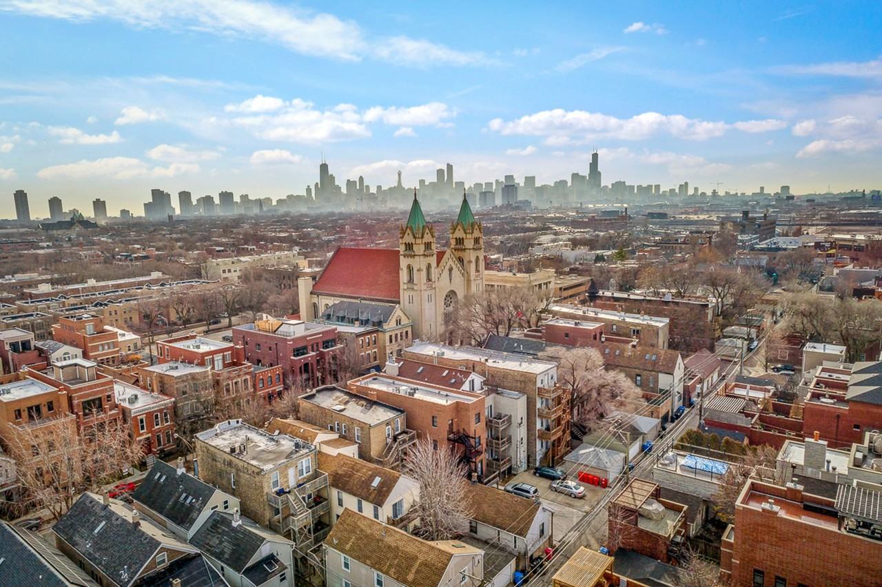 2326 N. Southport - Photo 2 of 6