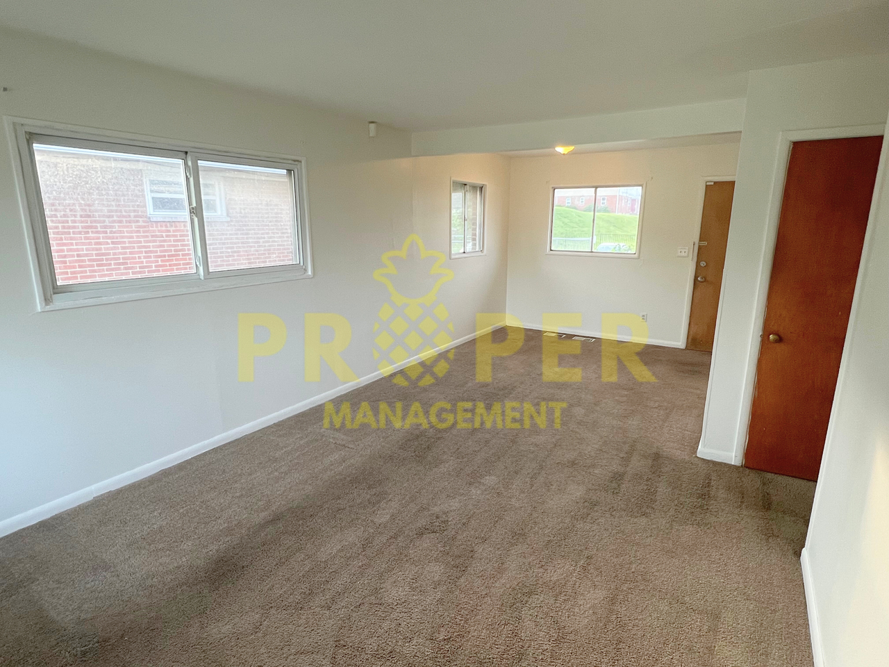 1515 W Stewart St - Photo 2 of 9