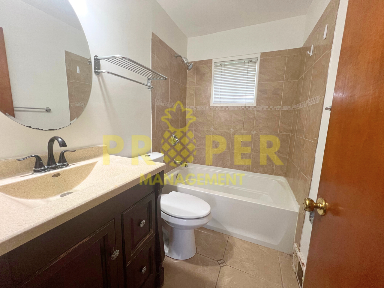 1515 W Stewart St - Photo 7 of 9