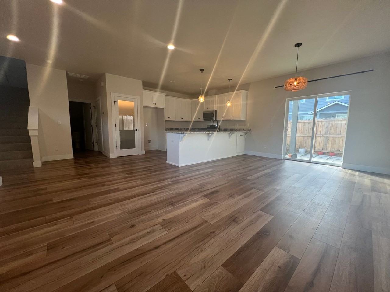 339 Everett Way - Photo 5 of 26