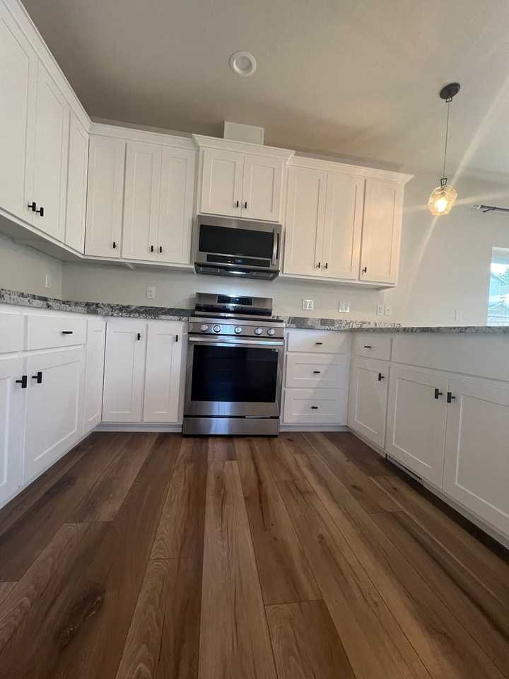 339 Everett Way - Photo 7 of 26