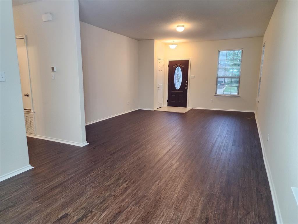 604 Coffee Berry Dr #1 - Photo 2 of 9