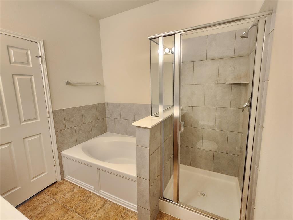 604 Coffee Berry Dr #1 - Photo 7 of 9