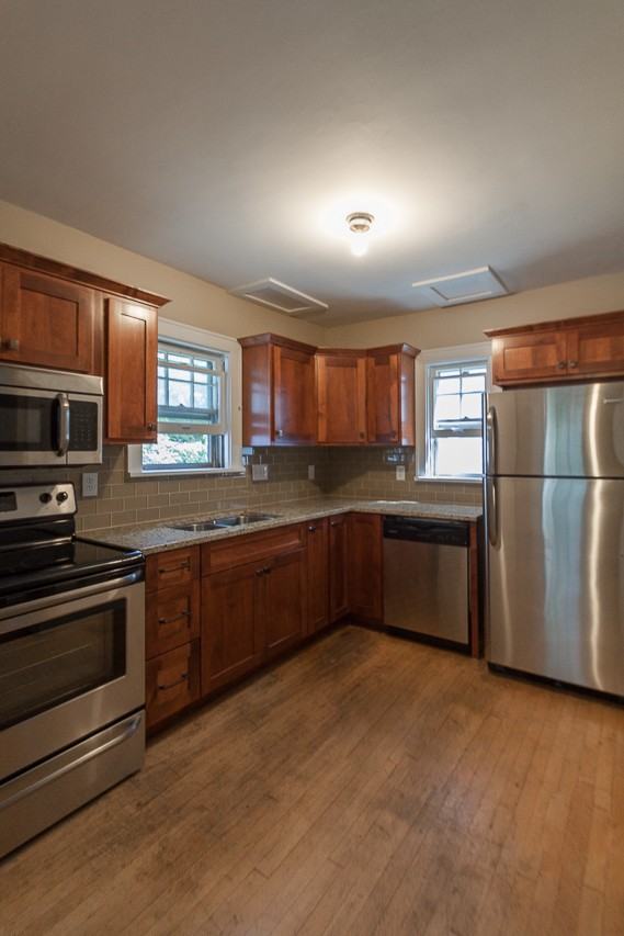 2642 Kendall Ave #1 - Photo 3 of 25