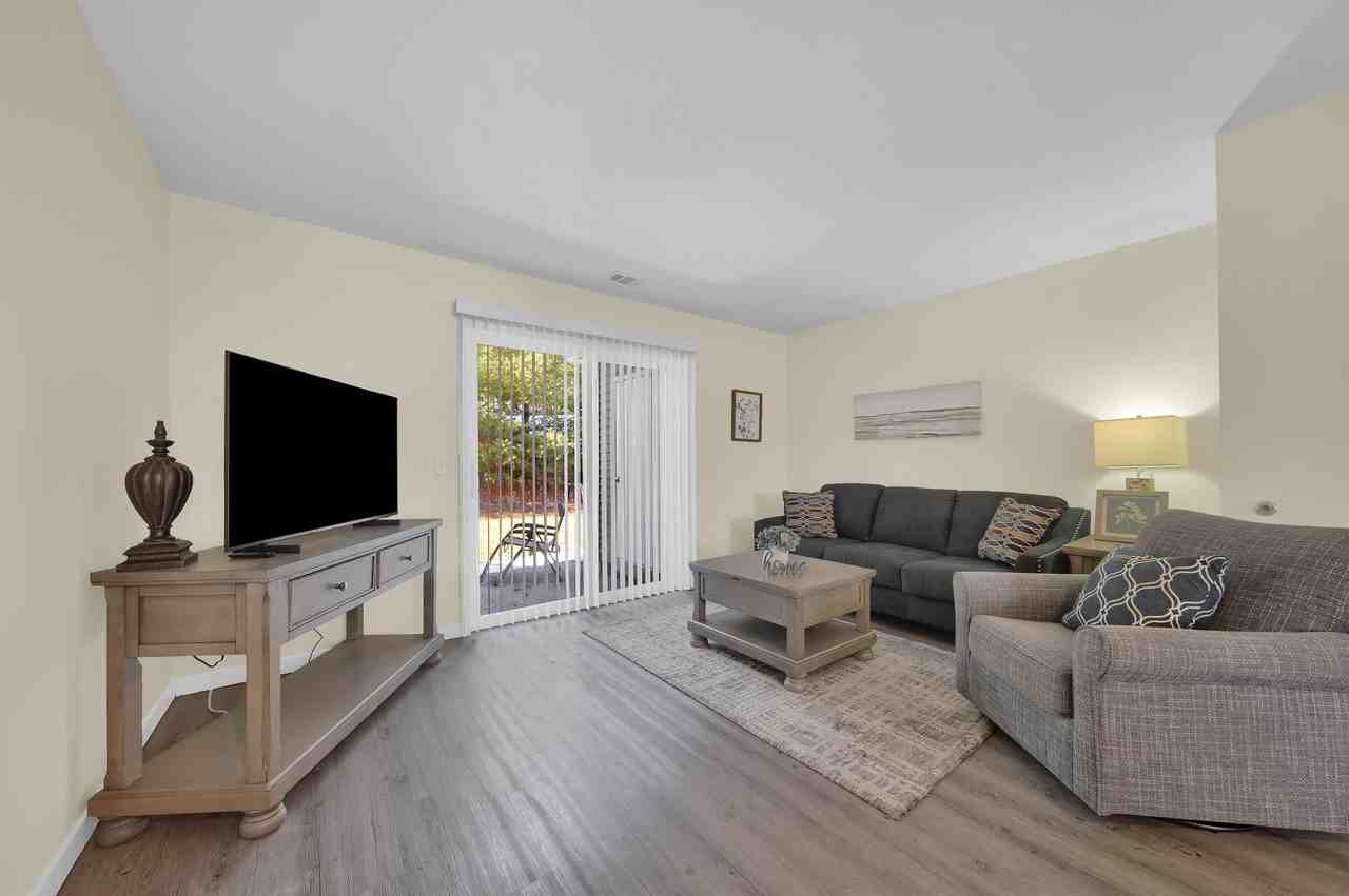 3887 Vale Dr #3887 - Photo 2 of 36