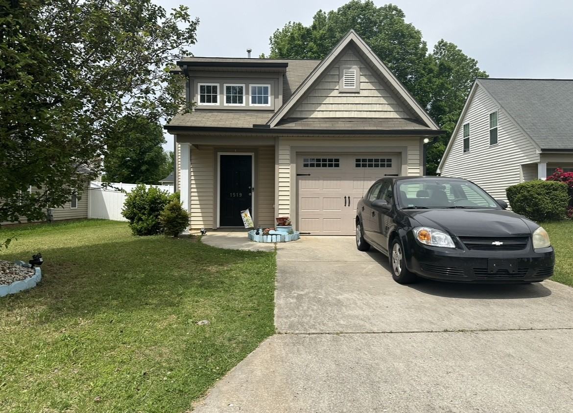 1519 Hamilton Hills Dr #1 - Photo 2 of 13