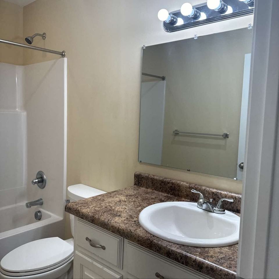 4683 Burkemont Rd #B - Photo 3 of 8