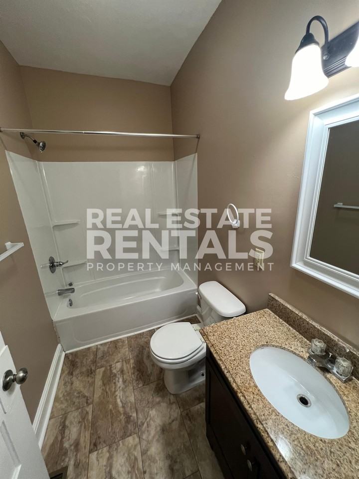 1009 Martin Ave #1 - Photo 7 of 15
