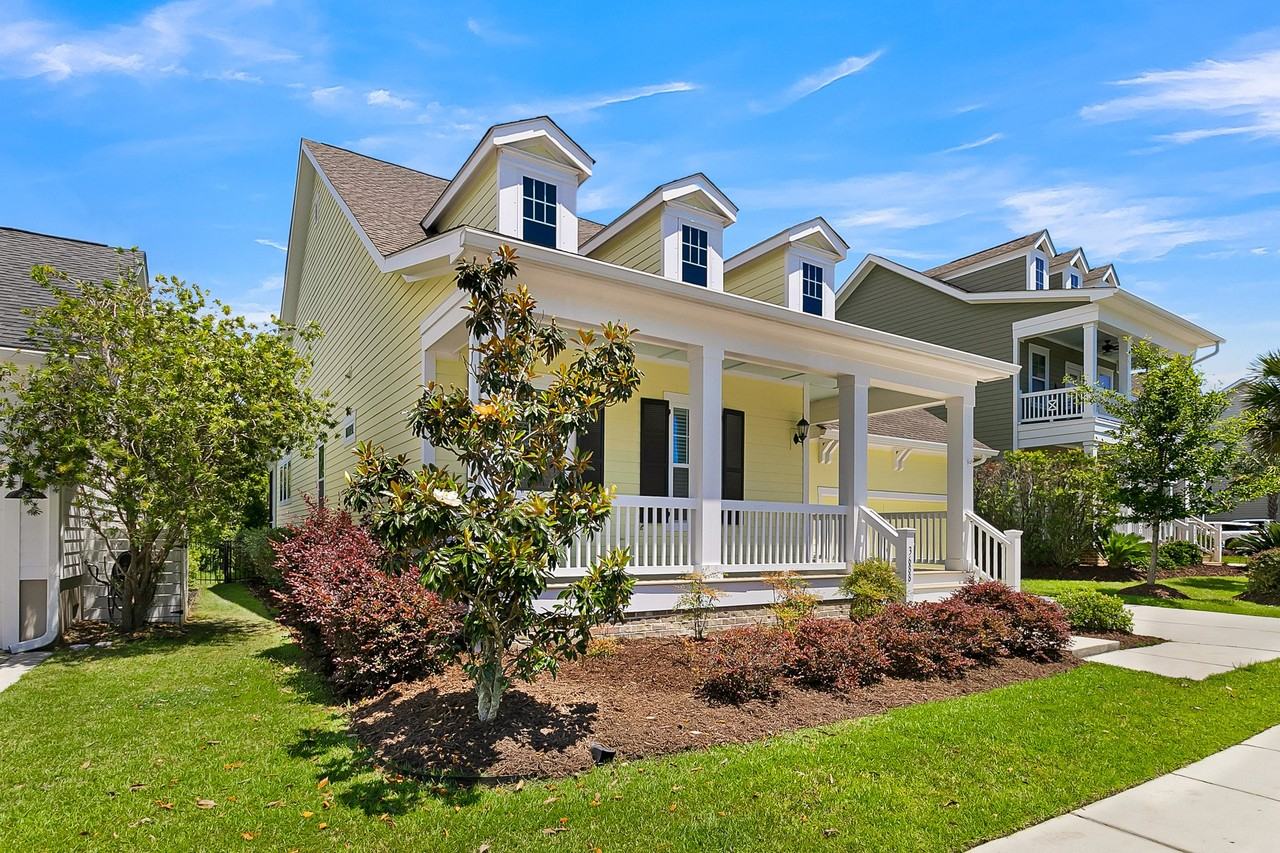 3688 Maidstone Dr #1 - Photo 3 of 50