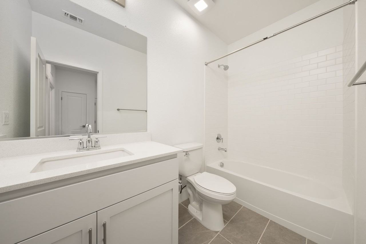 12320 Coal Creek Way - Photo 6 of 11