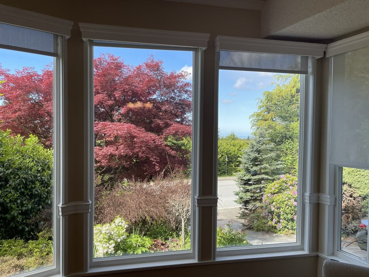 368 Montroyal Boulevard - Photo 3 of 18