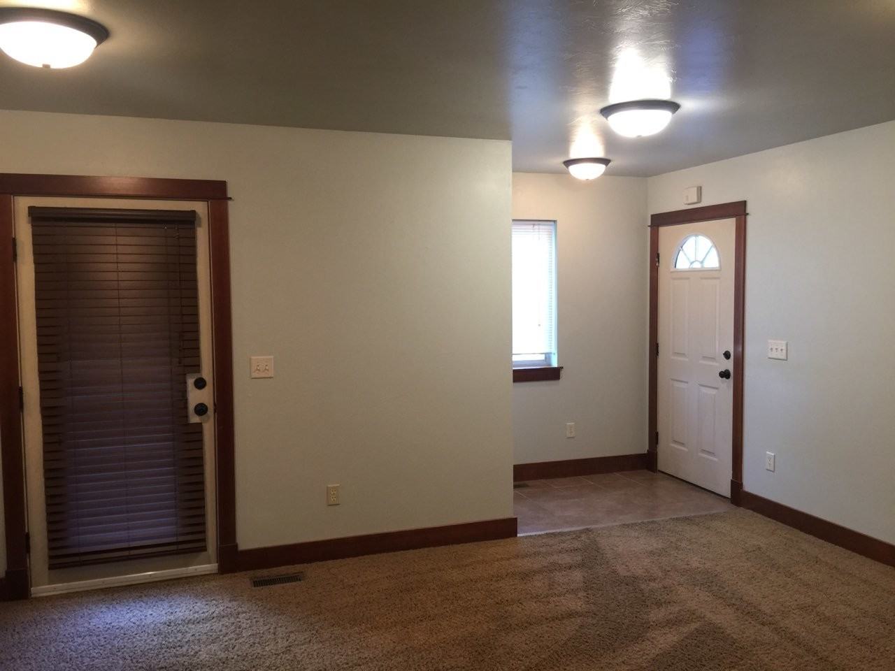 734 S 23rd Ave - Photo 7 of 10