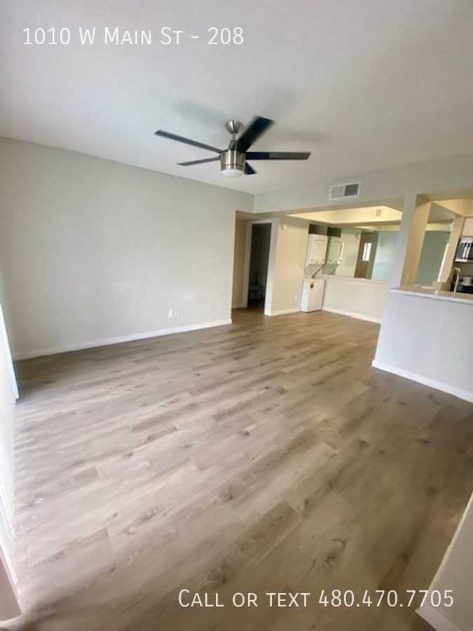 10|Ten on Main Apartments - Photo 5 of 50