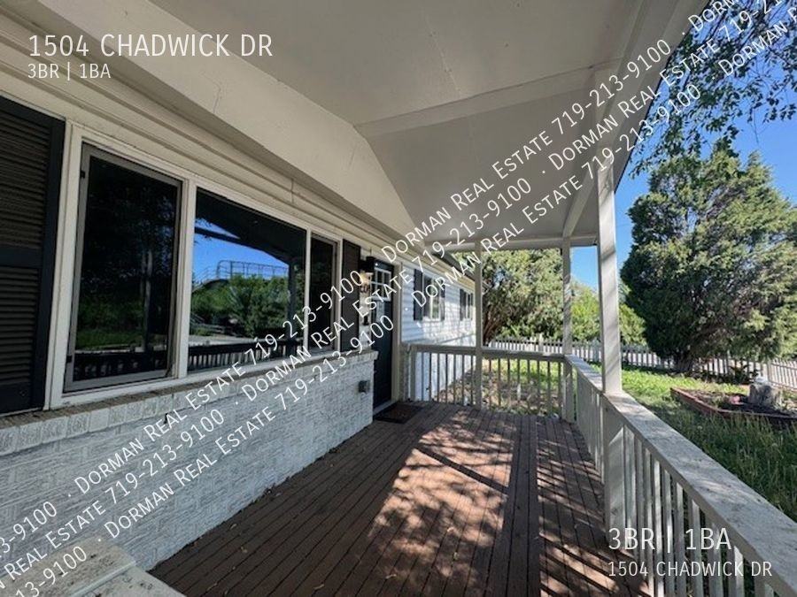 1504 Chadwick Dr - Photo 2 of 15