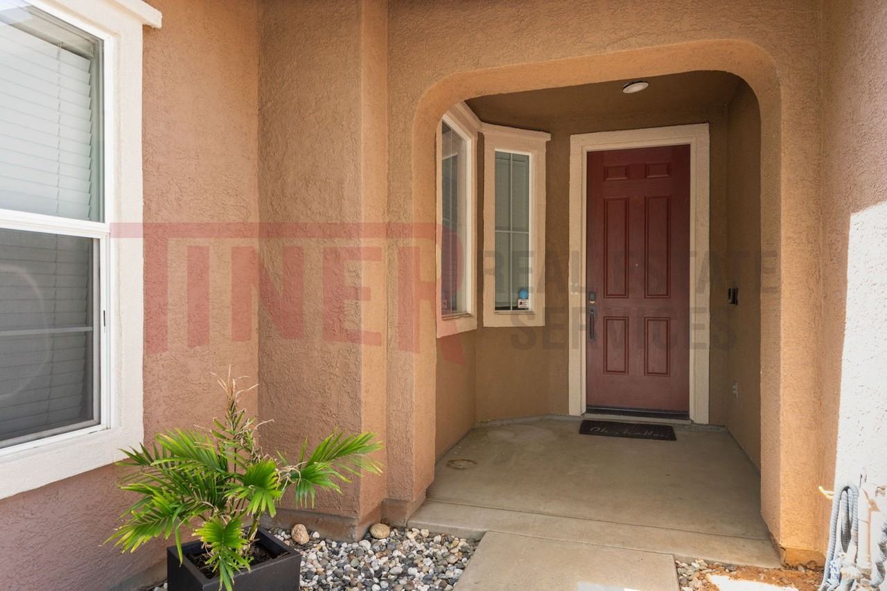 2075 Larkflower Way - Photo 6 of 23