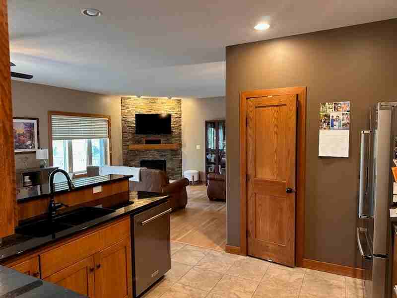 2348 Teakwood Ln Sw #NA - Photo 3 of 20