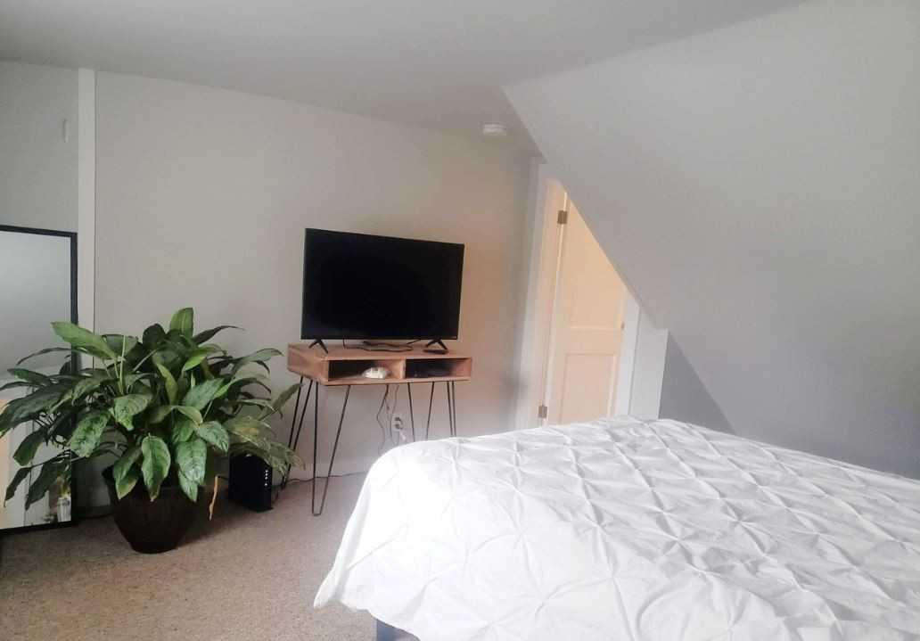 926 Madison Ave #2 - Photo 4 of 5