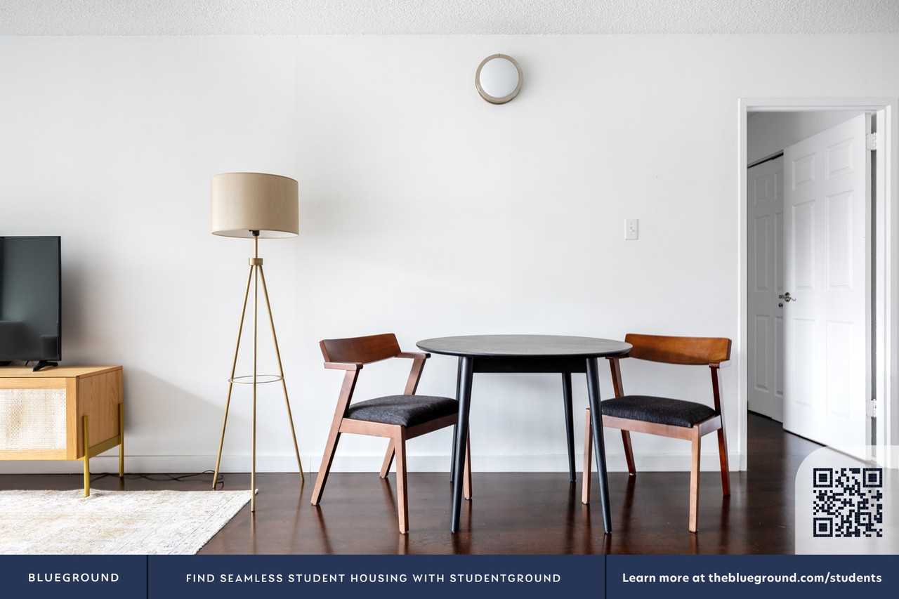 160 West 24th Street - Photo 6 of 50