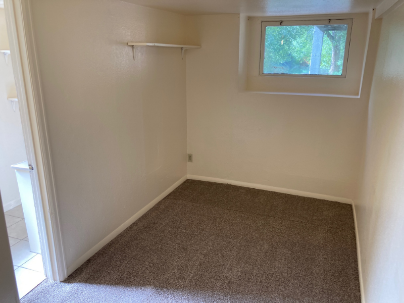 630 E Boulder St - Photo 7 of 11