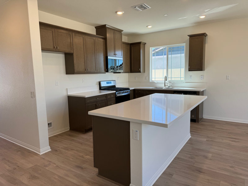 22752 Salvation Way - Photo 3 of 18