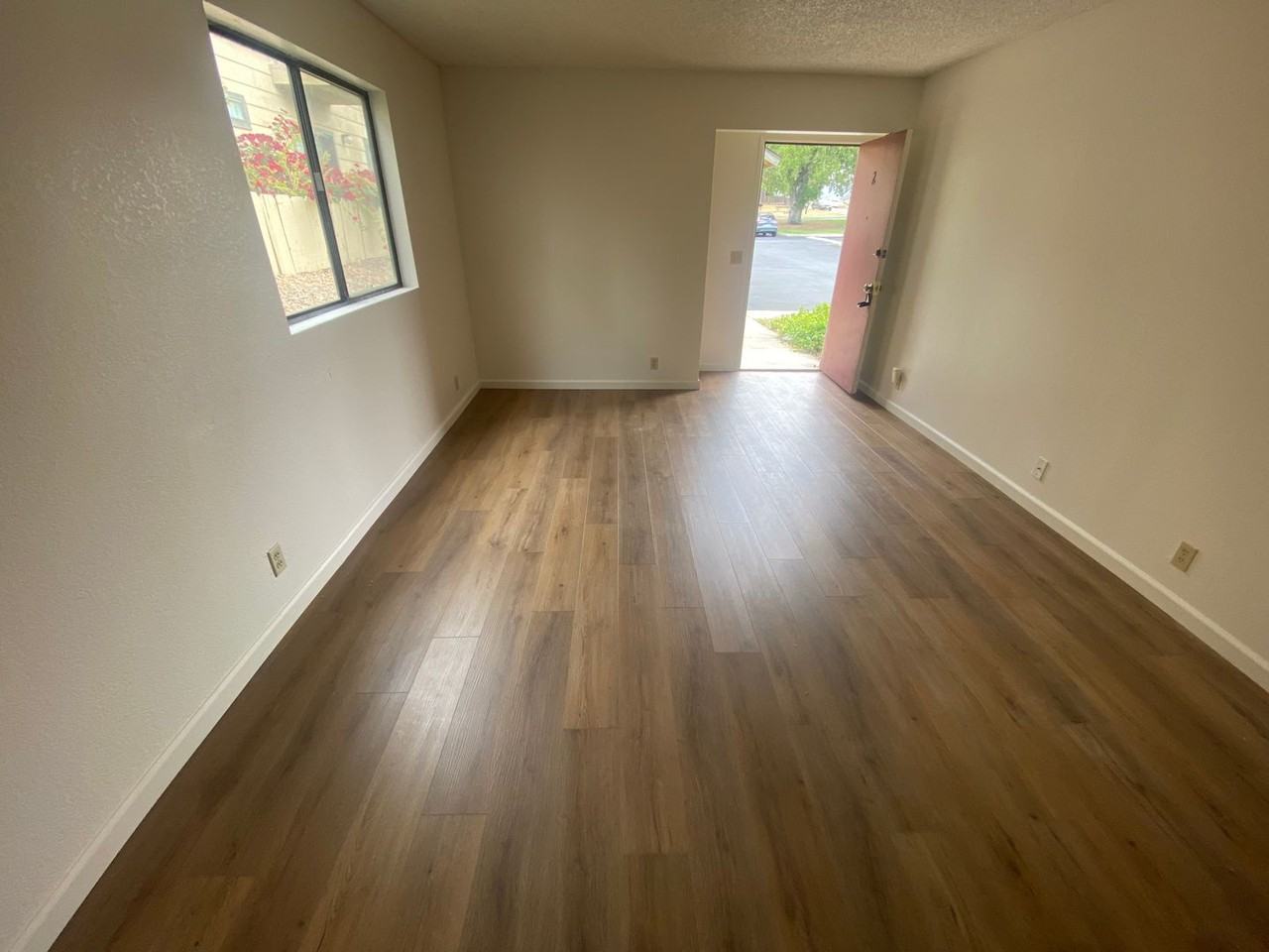 9331 Musselman Dr #2 - Photo 5 of 19