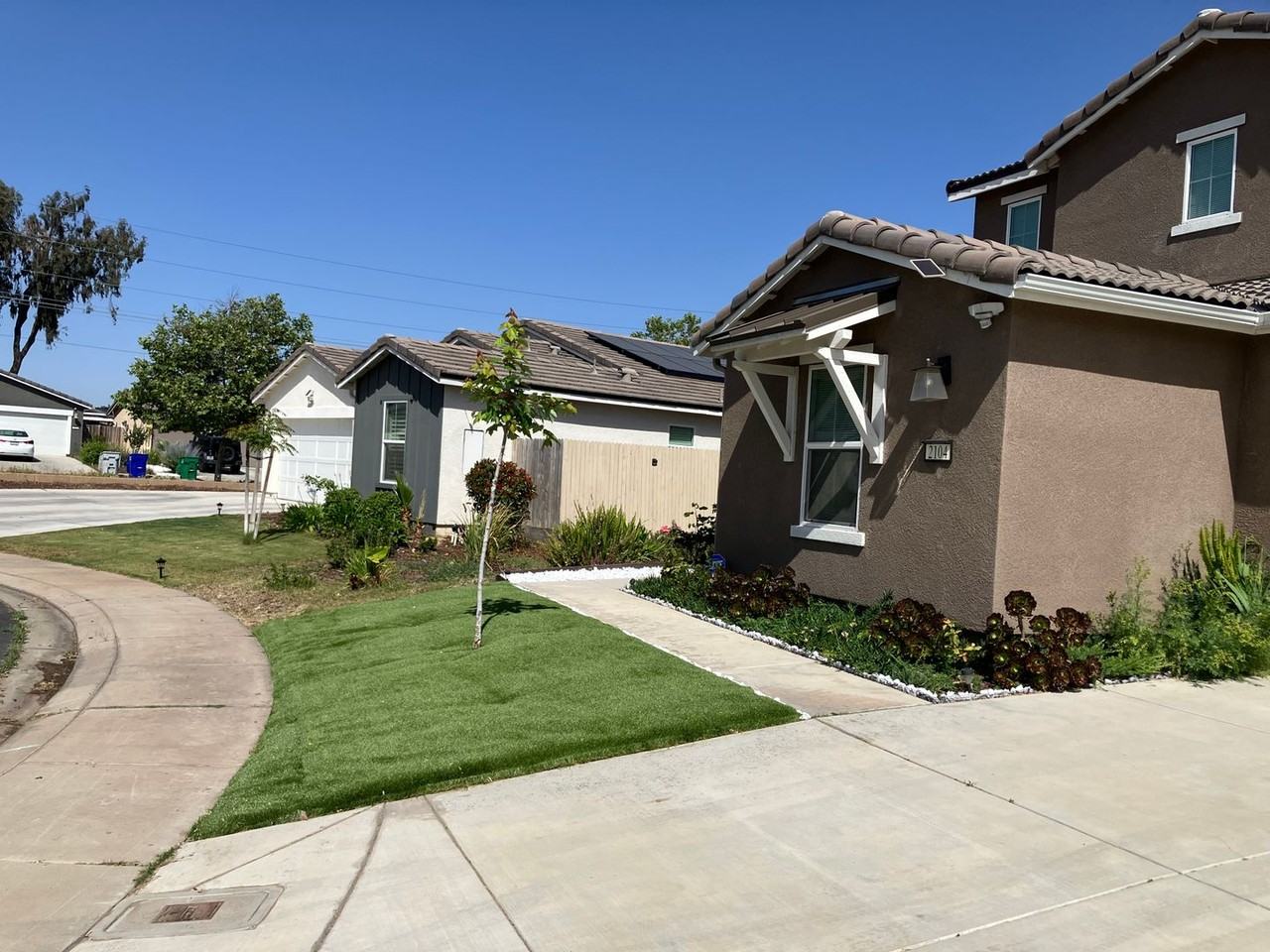 2104 Ukiah Ct - Photo 2 of 50