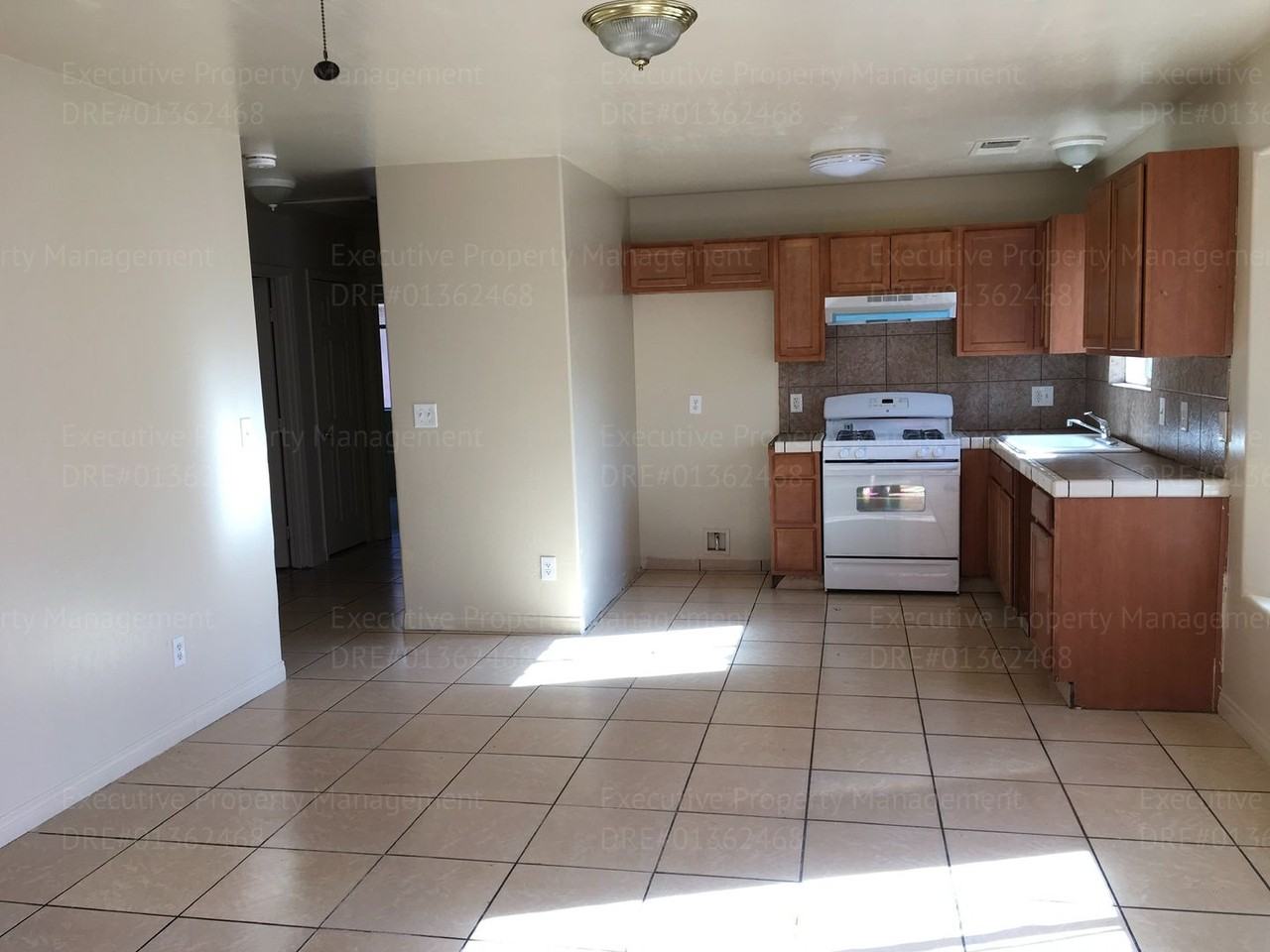 1819 Pacific St - Photo 2 of 11