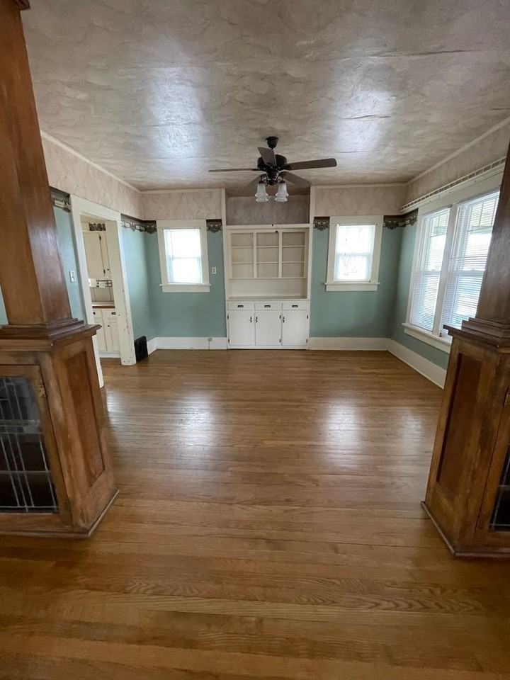 2207 Forest Ave - Photo 3 of 13