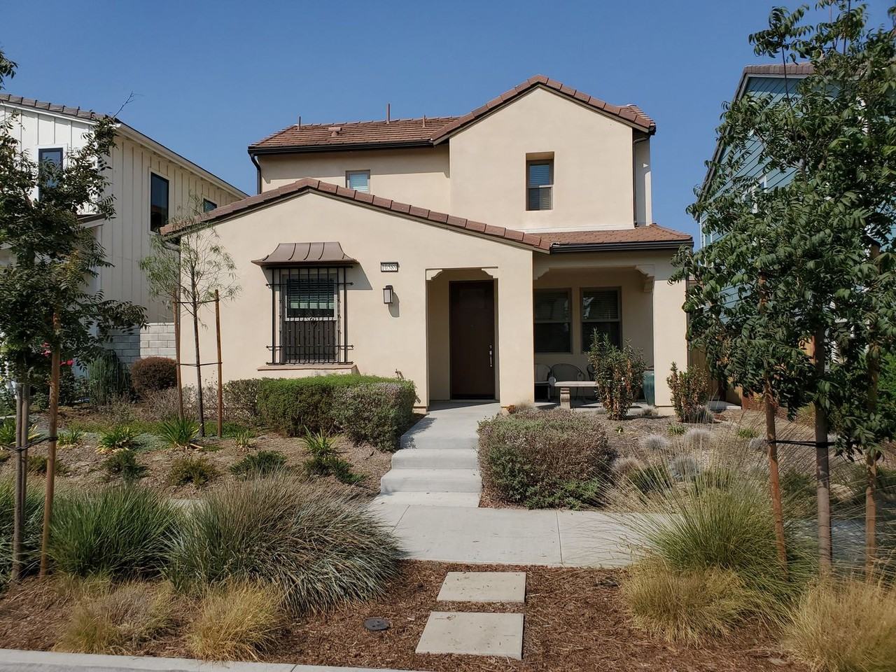 10589 San Rafael St - Photo 2 of 26