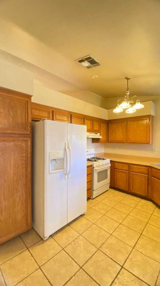 6424 Dearborn Ct - Photo 7 of 22