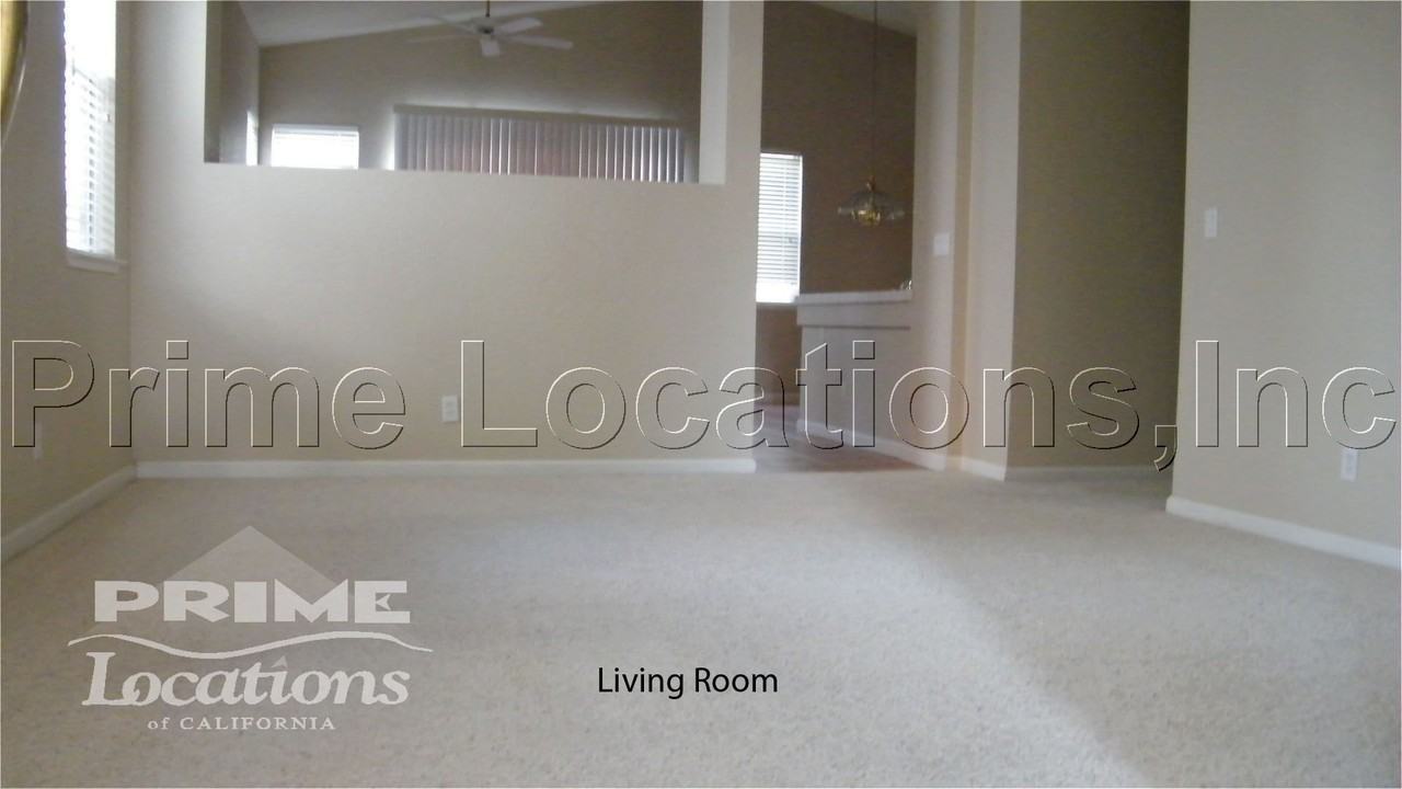 1645 Atwell St - Photo 2 of 5