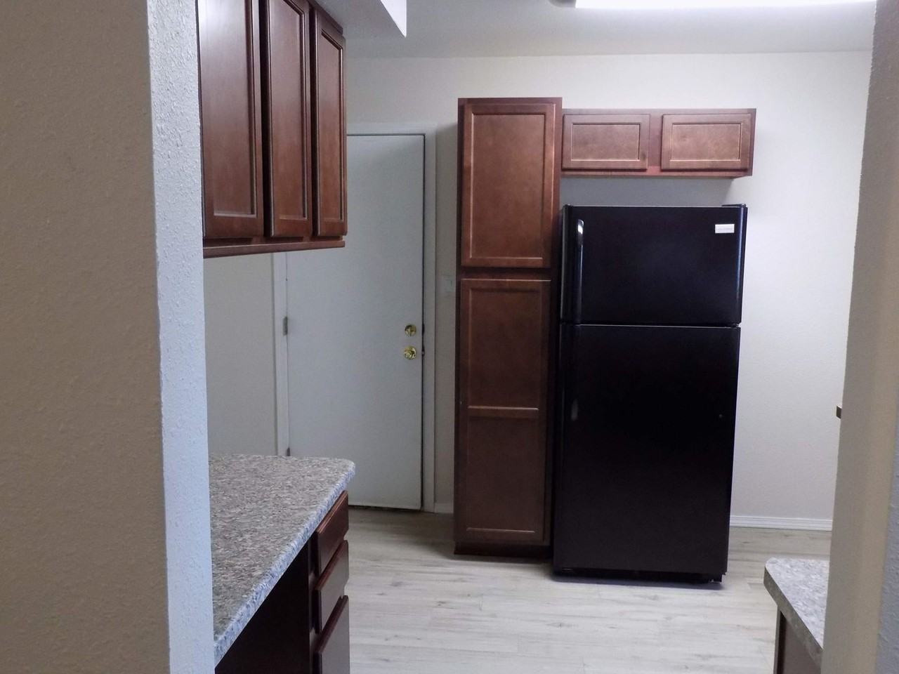 741 Jewel Pl Ne - Photo 2 of 17