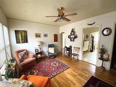 Property ID: 4400 (Cape Cod Court) - Photo 4 of 50