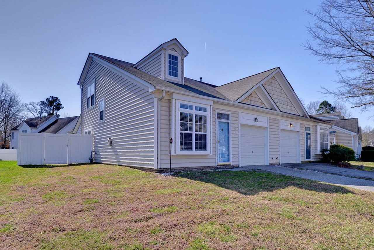 503 Holmes Blvd - Photo 4 of 39