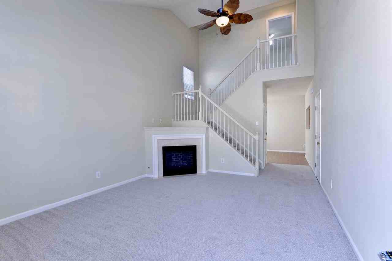 503 Holmes Blvd - Photo 6 of 39