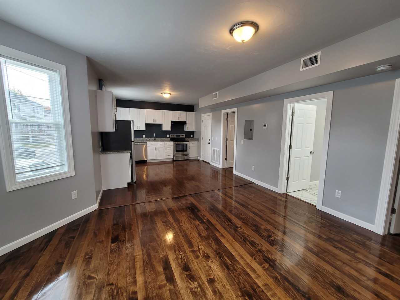 884 Main Street - Photo 3 of 23