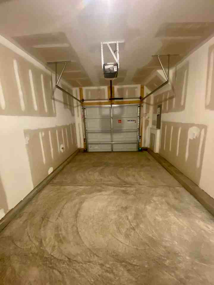 10108 Guardian Dr - Photo 7 of 20