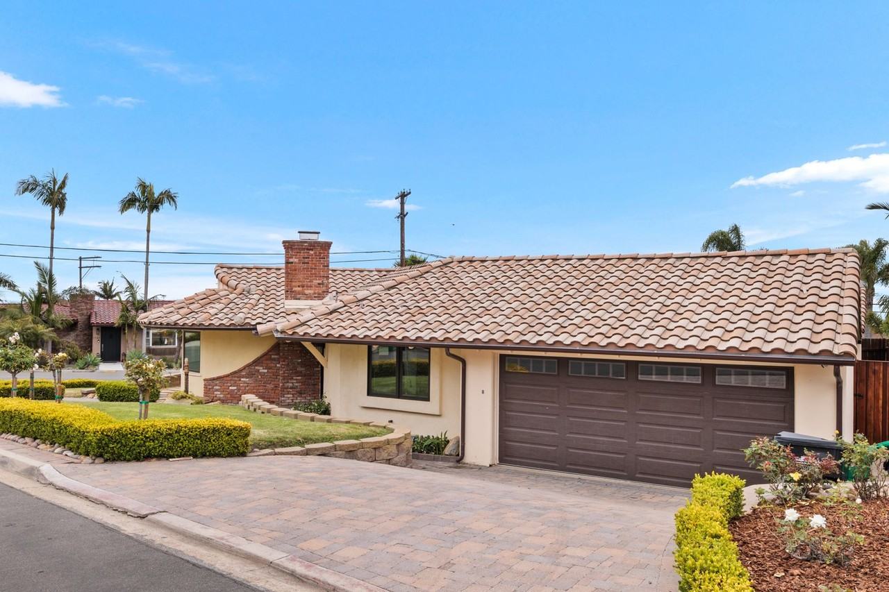 5602 Ladybird Ln - Photo 3 of 28