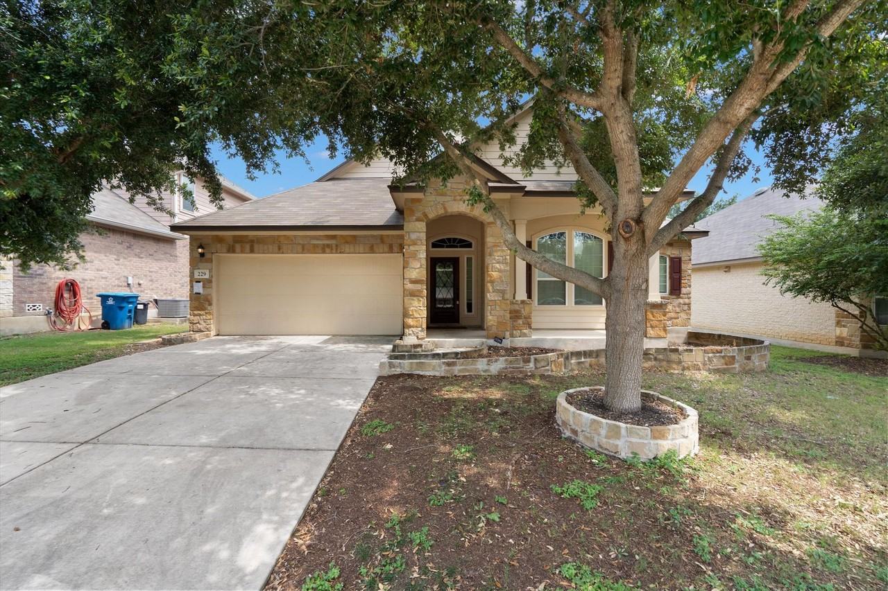 229 Fritz Way - Photo 3 of 34