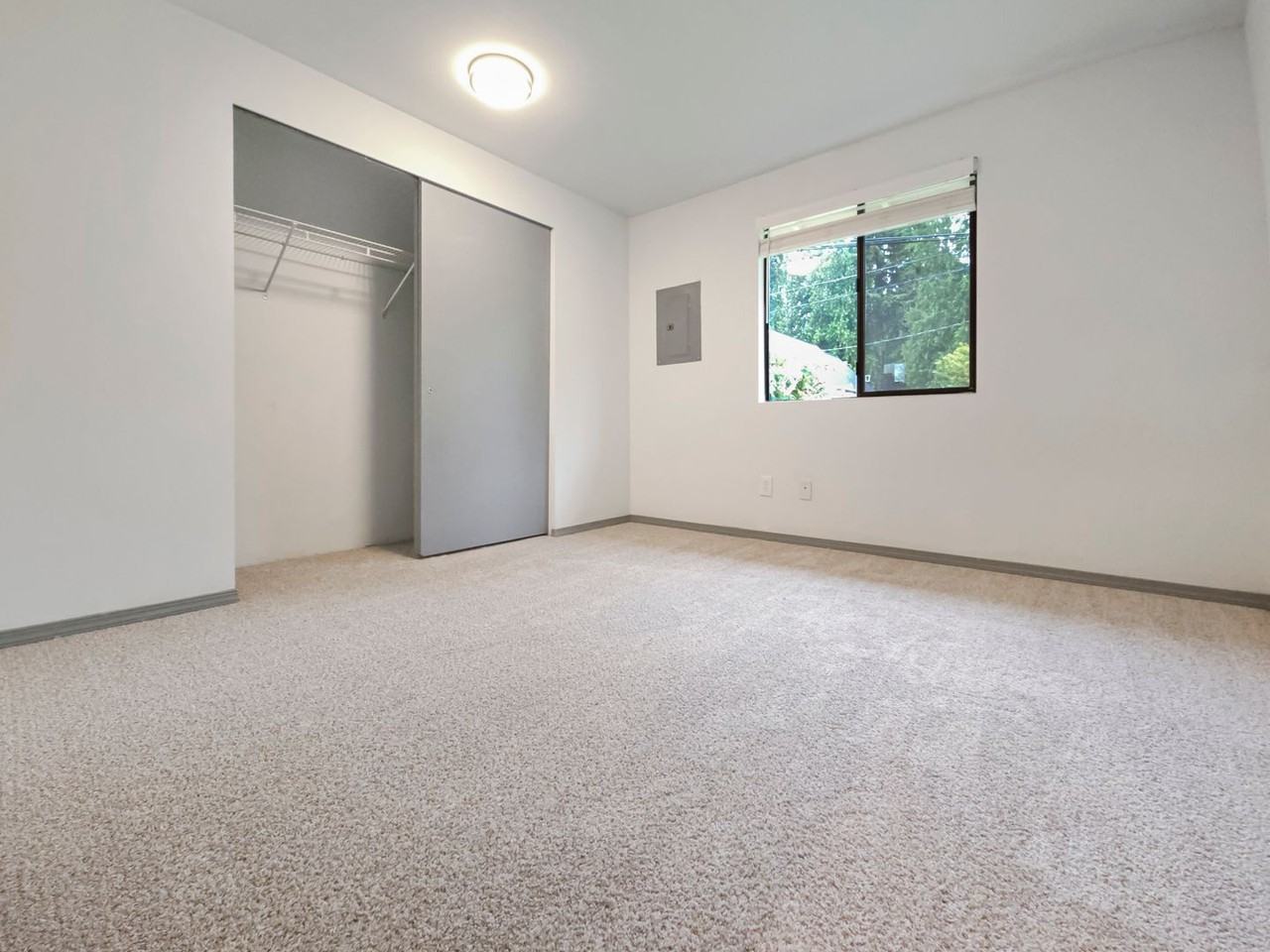 506 208th St Se - Photo 6 of 10