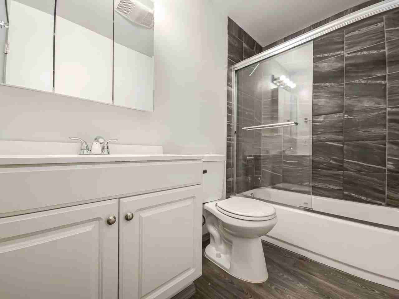 506 208th St Se - Photo 7 of 10