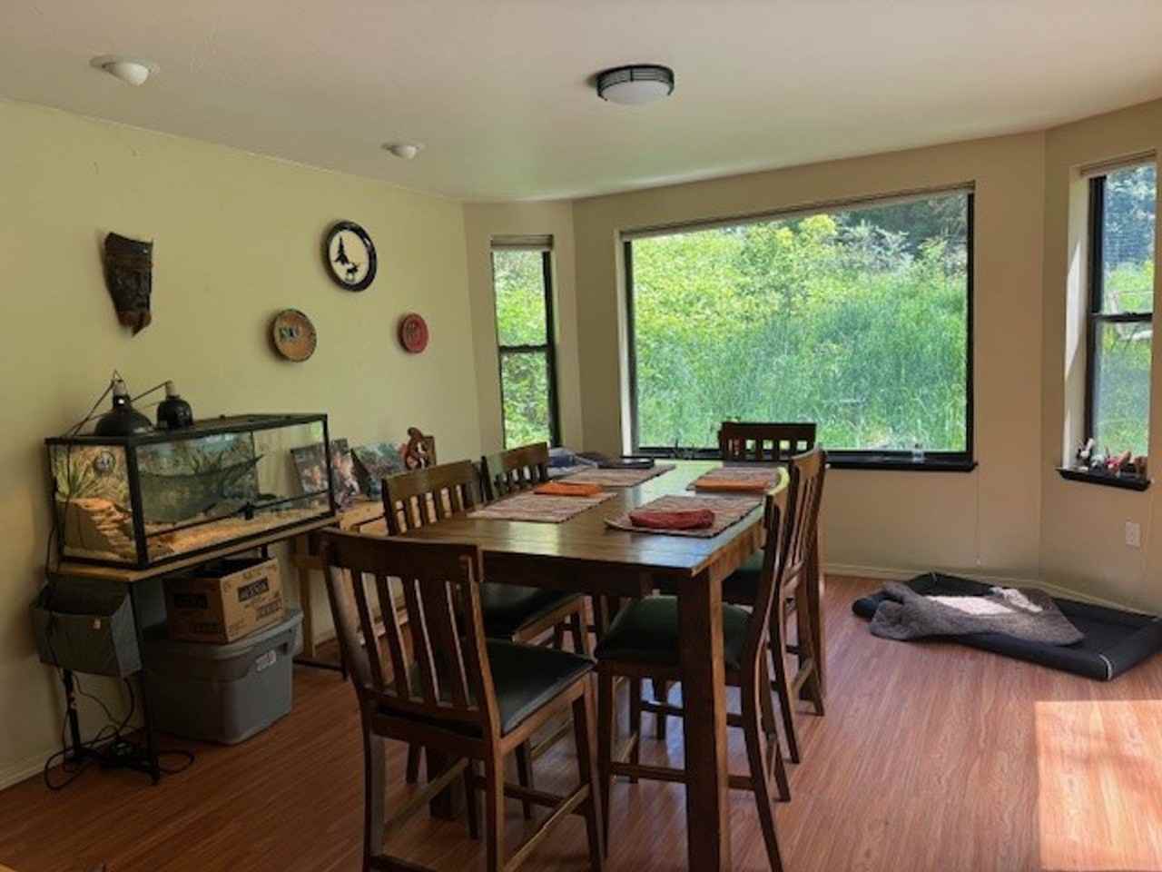 317 Long St - Photo 2 of 10