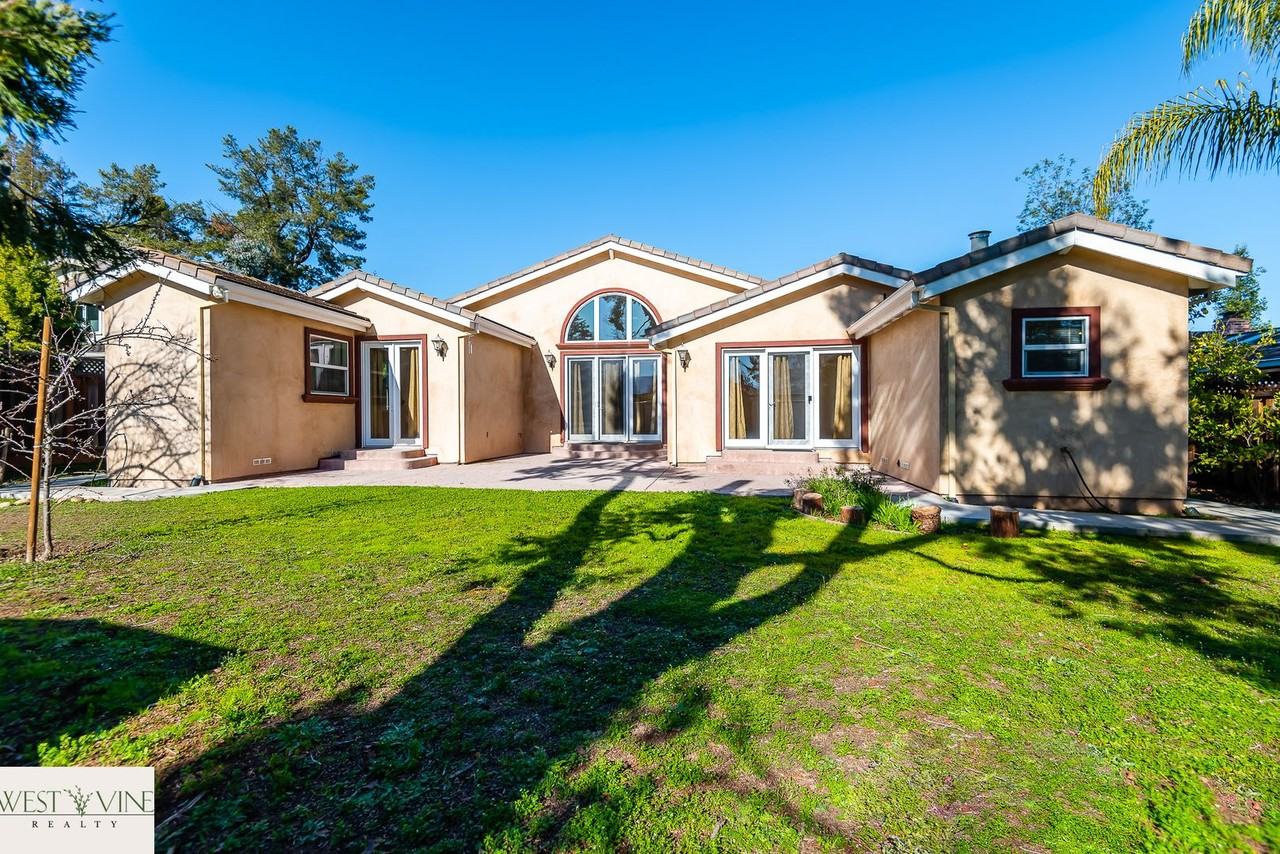 594 Glen Alto Dr - Photo 2 of 22